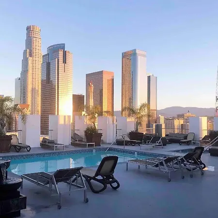 Huge Downtown La Loft With Rooftop Pool & Jacuzzi